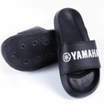 Claquettes de plage Yamaha Revs